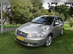 Fiat Croma - 2.2-16V Corporate Premium Parkeersensoren, leder en dakrails