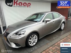 Lexus IS - 300h First Edition