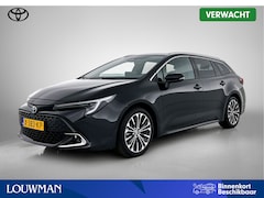 Toyota Corolla Touring Sports - 1.8 Hybrid First Edition | Stoelverwarming | Draadloze tel.lader | Camera | Elek. achterkl