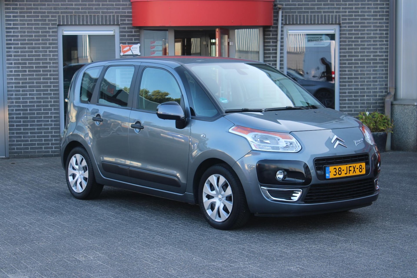 Citroën C3 Picasso - 1.4 VTi Aura Clima/Trekhaak/Cruise - AutoWereld.nl