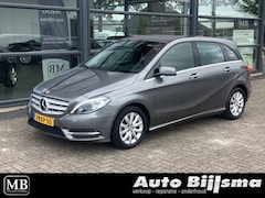 Mercedes-Benz B-klasse - 180 Ambition, navi, cruise, xenon verlichting, trekhaak