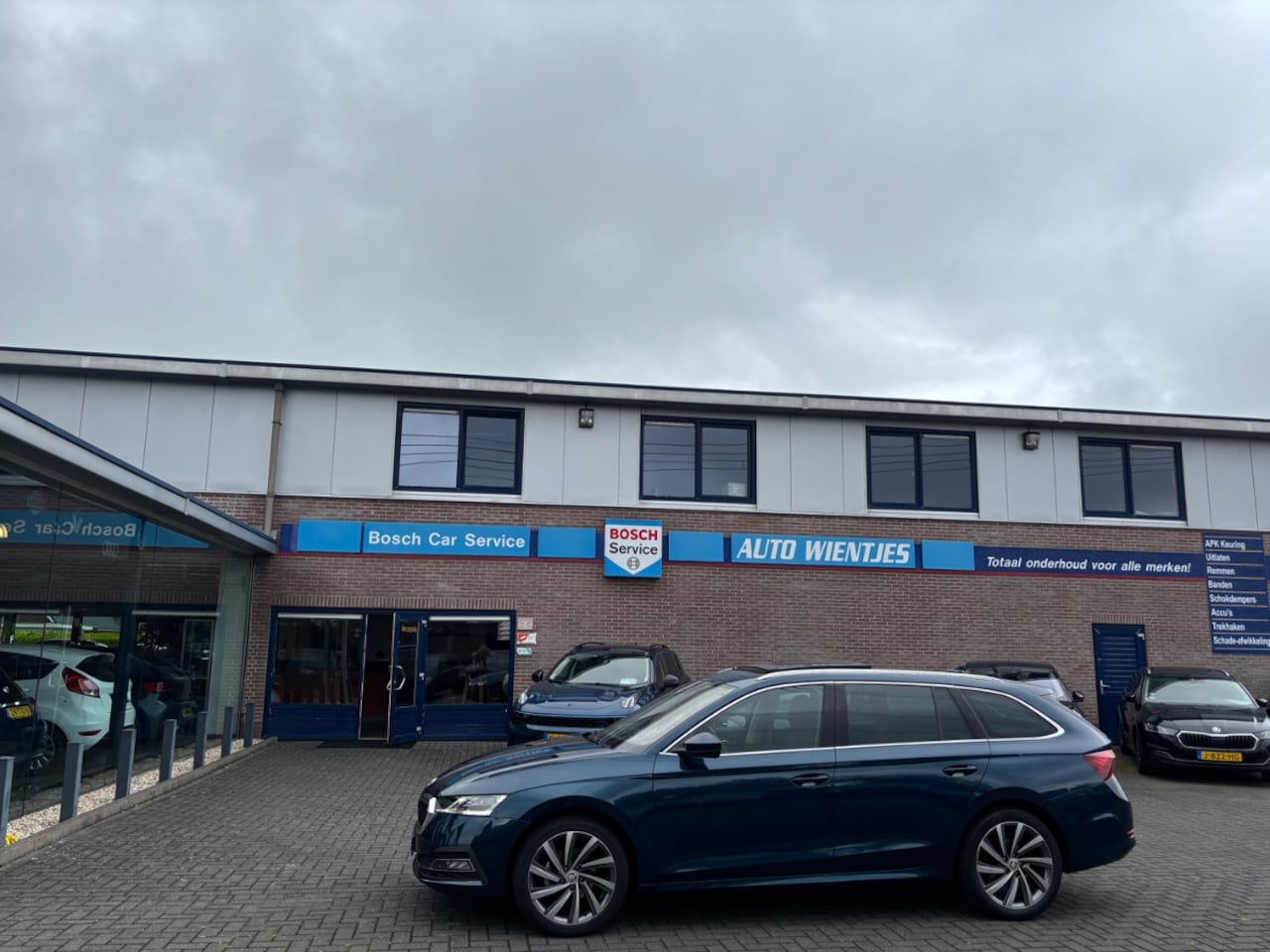 Skoda Octavia Combi - 1.5 TSI 110kw | First Edition | Pano | Navi | Trekhaak - AutoWereld.nl