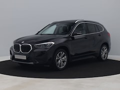 BMW X1 - sDrive18i Automaat Business Edition | PANO | CAMERA | NAVI