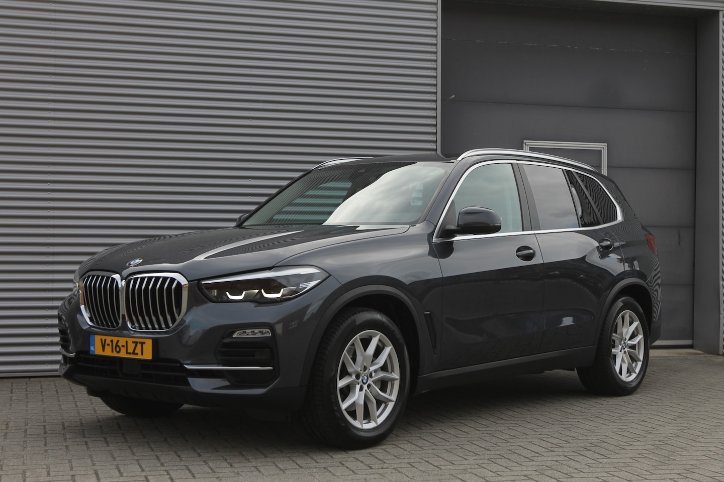 BMW X5 - xDrive30d I Aut. I Navi I Leder I Grijs Kenteken - AutoWereld.nl