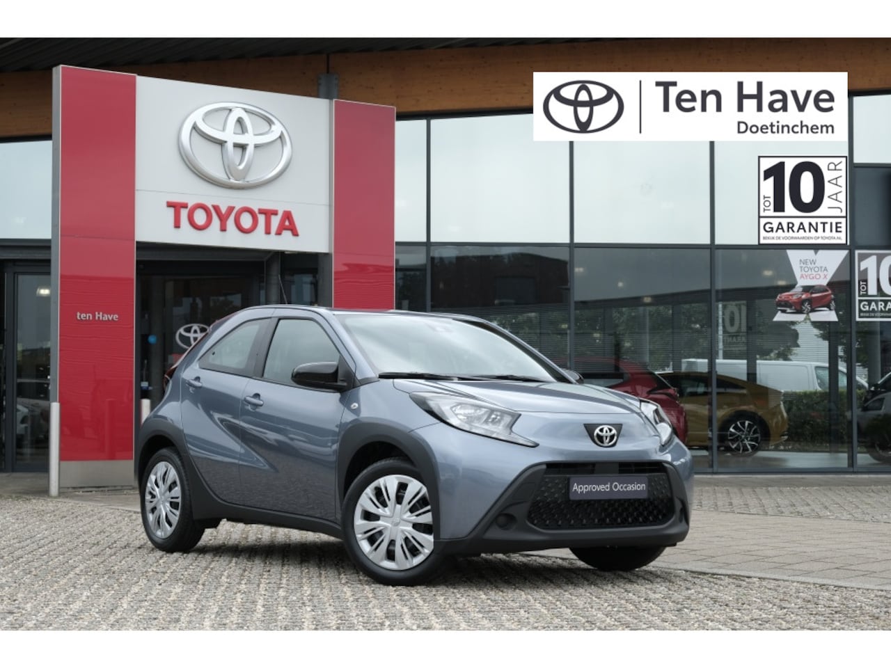 Toyota Aygo X - 1.0 VVT-i MT Play | Achteruitrijcamera | Buitenspiegels, elektri - AutoWereld.nl