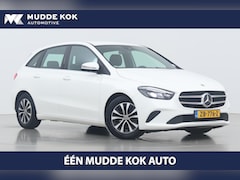 Mercedes-Benz B-klasse - 180 Business Solution | Automaat | Trekhaak | Camera | Stoelverwarming | Apple Carplay