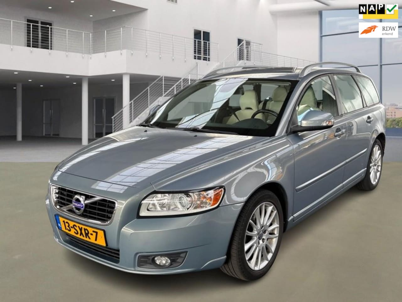 Volvo V50 - 2.0 Business Pro Edition EXPORT - AutoWereld.nl