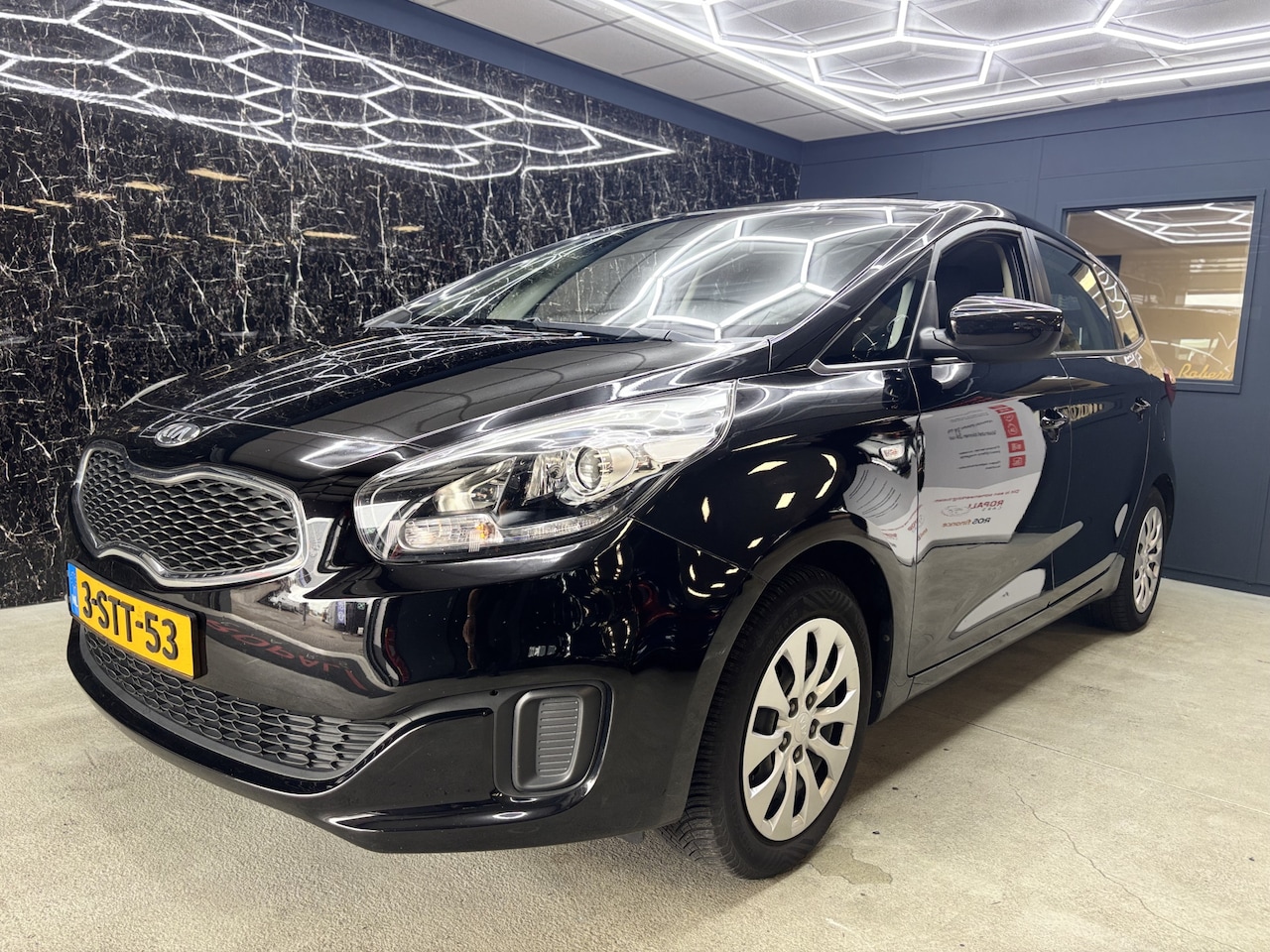 Kia Carens - 1.6 GDi ComfortLine 7p - AutoWereld.nl