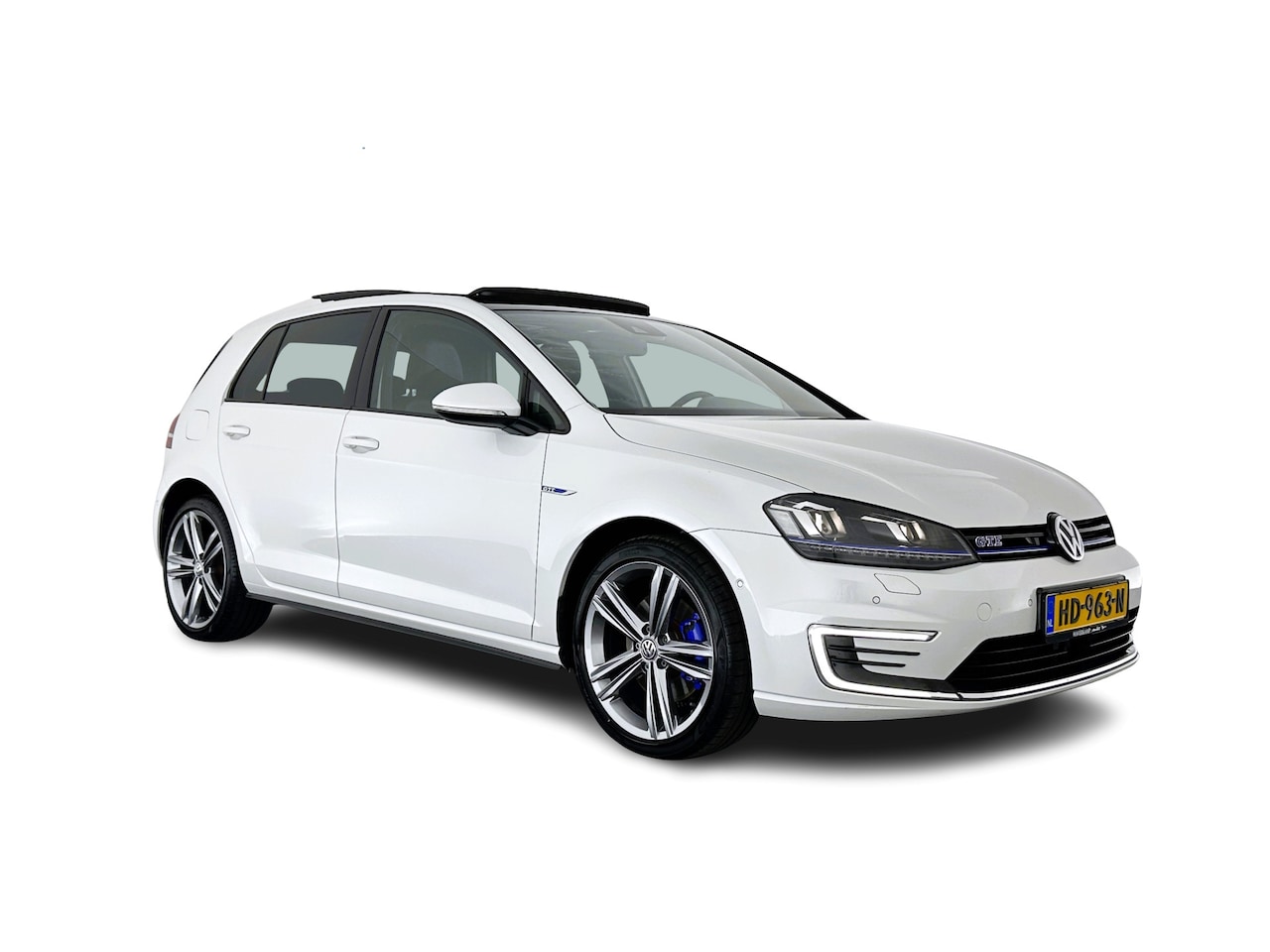 Volkswagen Golf - 1.4 TSI GTE Aut. *PANO | FULL-LED | FULL-LEATHER | LANE-ASSIST | BLIND-SPOT | ADAPTIVE-CRU - AutoWereld.nl