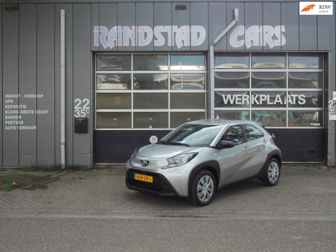 Toyota Aygo X - 1.0 VVT-i S-CVT first Automaat Camera Elek Pakket 5Deurs 2022bj GARANTIE - AutoWereld.nl