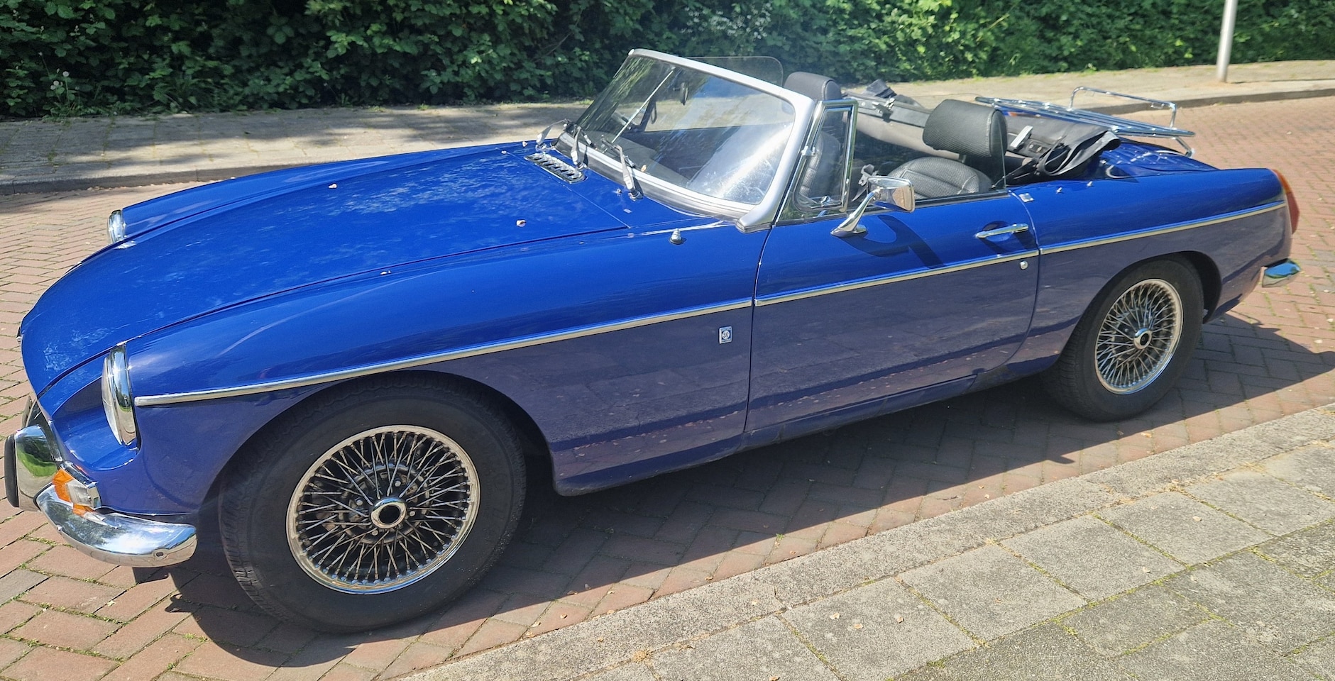 MG B type - 1.8 Roadster - AutoWereld.nl