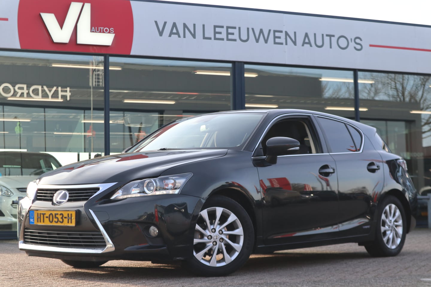 Lexus CT 200h - 25th Edition | PDC | Navigatie | Lichtmetalen velgen | - AutoWereld.nl