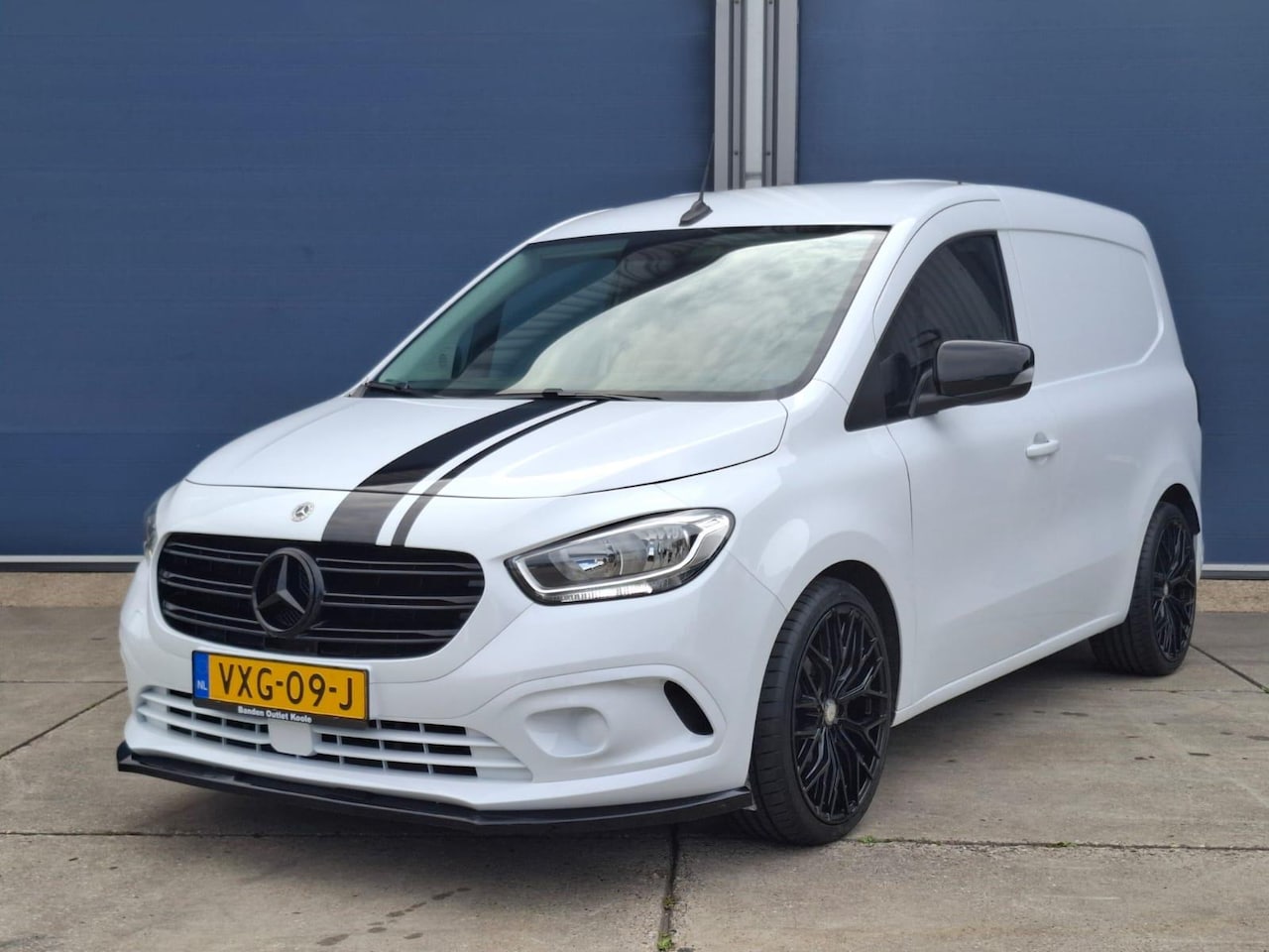 Mercedes-Benz Citan - 108 CDI L1 Base AIRCO / CRUISE CONTROLE / VERLAAGD / SPOILERS / CARPLAY - AutoWereld.nl