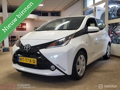 Toyota Aygo - 1.0 VVT-i5drs x-now *NL, AIRCO, CAMERA, RIJKLAARPRIJS