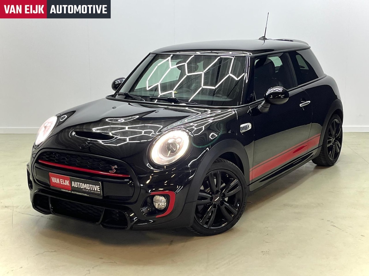 MINI John Cooper Works - Mini S 2.0i JCW Edition Autom VOL! - AutoWereld.nl