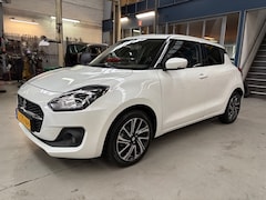Suzuki Swift - 1.2 DualJet 83pk Smart Hybrid Style | Navigatie | Apple carplay/ Android auto | Stoelverw.