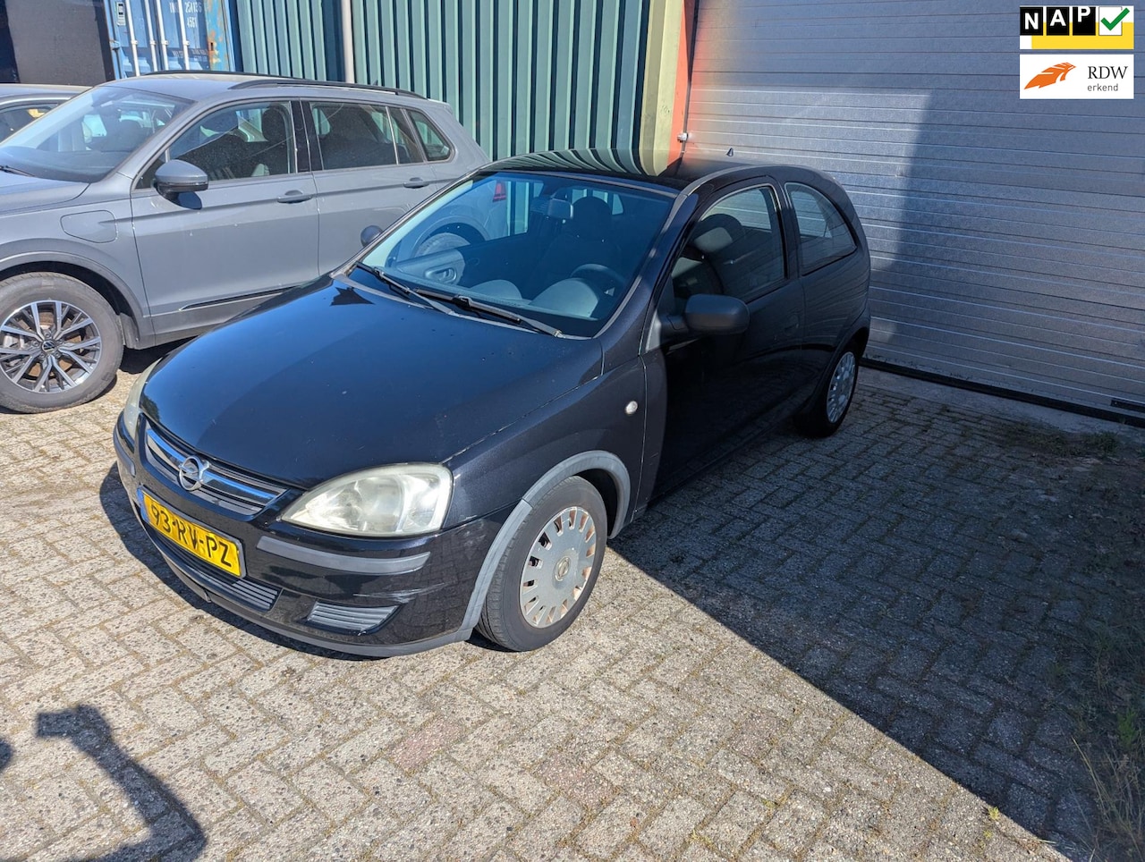 Opel Corsa - 1.2-16V Essentia met nieuwe APK bij aflevering! - AutoWereld.nl