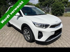 Kia Stonic - 1.0 T-GDi MHEV DynamicPlusLine Automaat | Navi | Camera | Stoelverwarming | Info 0492-5889