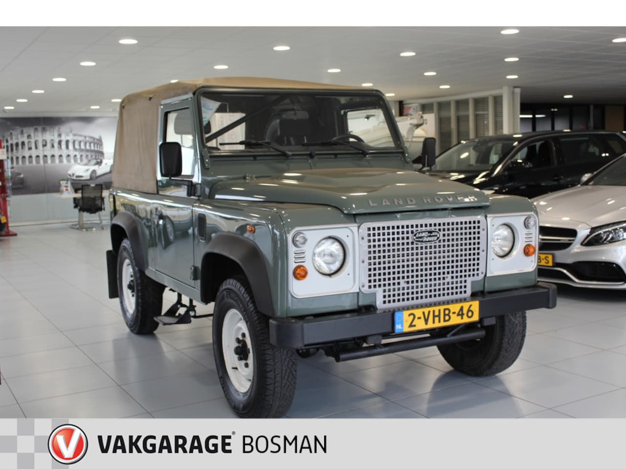 Land Rover Defender 90 - 2.4 TD Soft Top / Unieke uitvoering - AutoWereld.nl