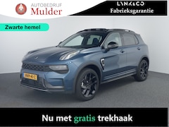 Lynk & Co 01 - 1.5 | Black Pakket | Zwarte hemel | Trekhaak | Pano | ACC | 360 Camera
