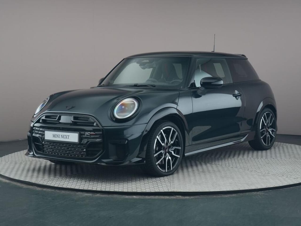 MINI John Cooper Works - S 2.0 Cooper XL - AutoWereld.nl