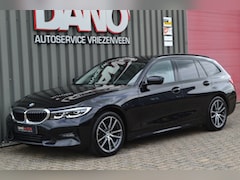 BMW 3-serie Touring - 318i High Executive LED/Camera/18'' inch/Leer