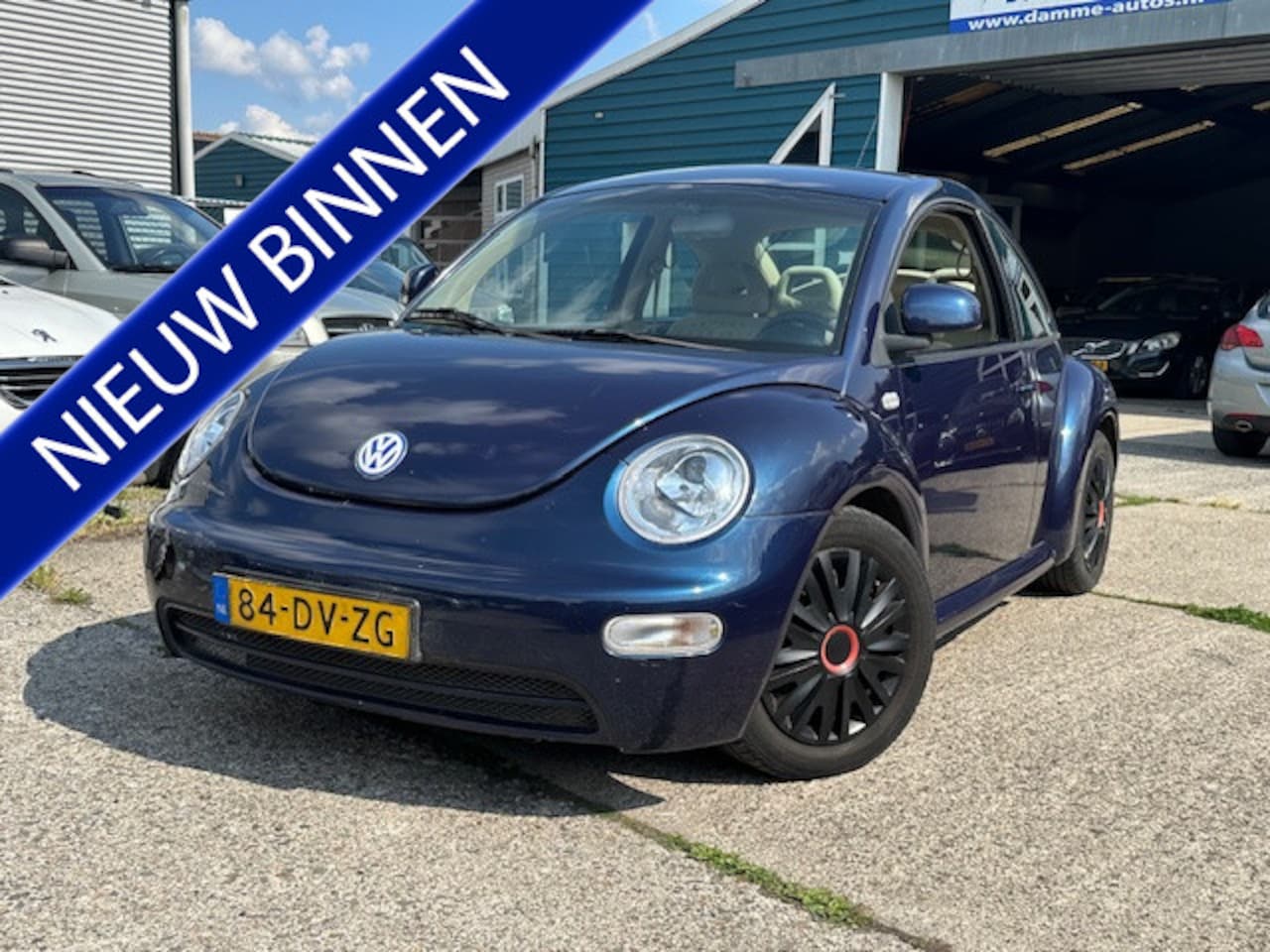 Volkswagen New Beetle - 2.0i Highline | Airco - AutoWereld.nl