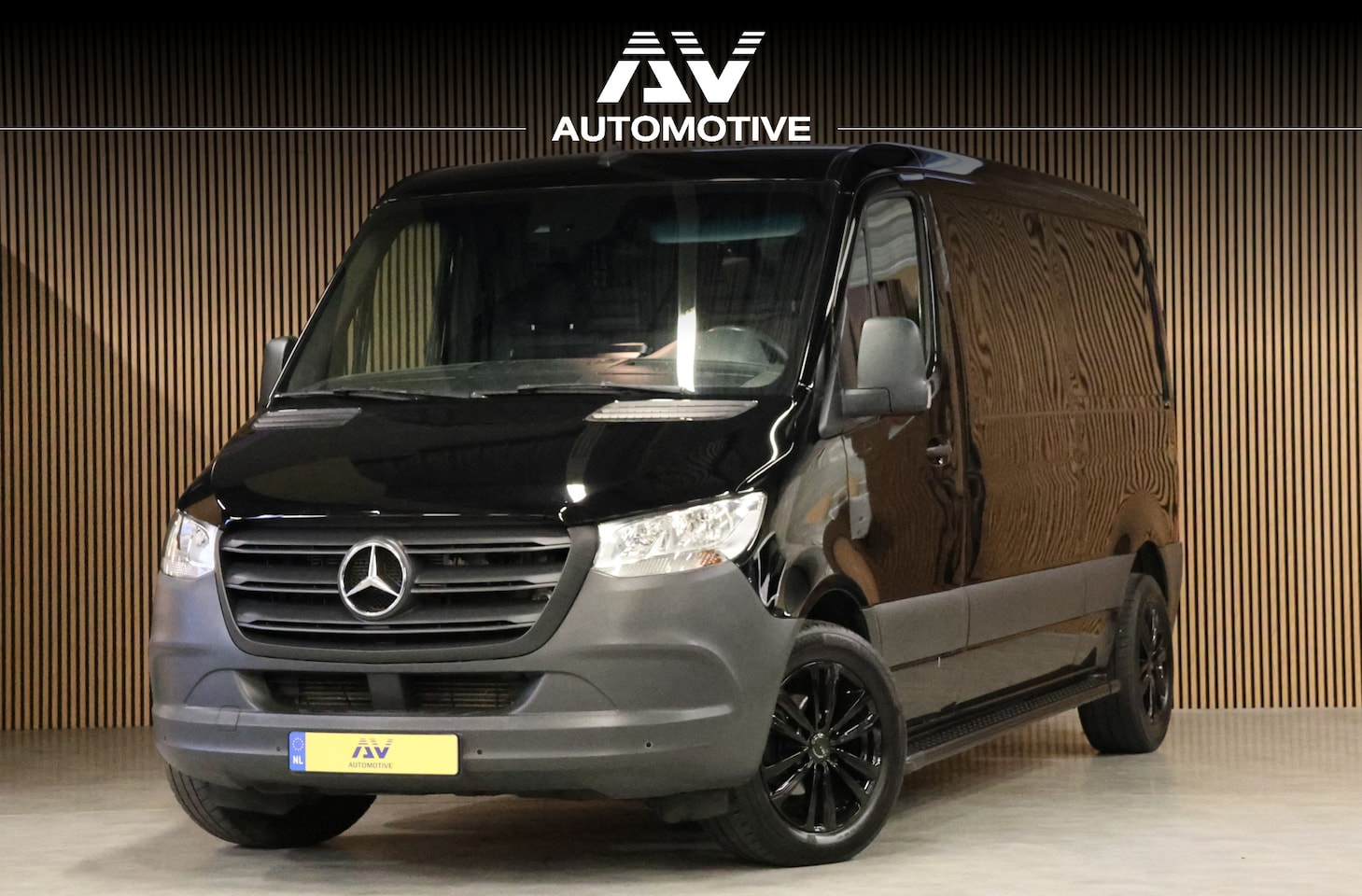 Mercedes-Benz Sprinter - 2.2 CDI L2H1 | MBUX | Camera | CarPlay | Lederen bekleding | Stoelverwarming | Navigatie | - AutoWereld.nl