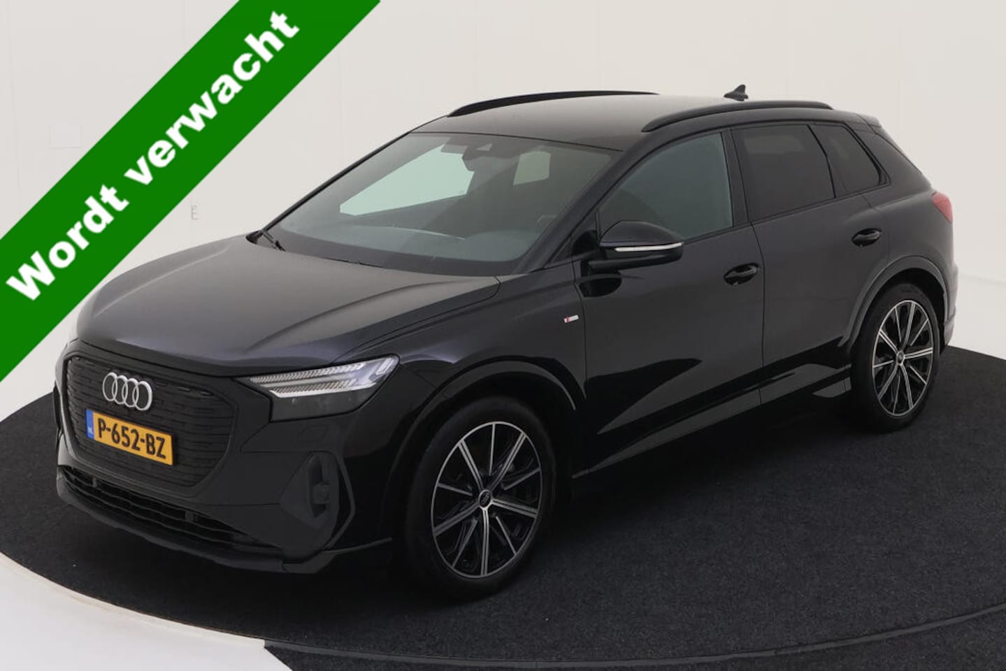 Audi Q4 e-tron - 40 Launch edition S Competition 77 kWh S-LINE | 1/2 LEDER | NAVI - AutoWereld.nl