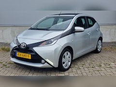 Toyota Aygo - 1.0 VVT-i x-wave open dak, all seasons, cruise, camera