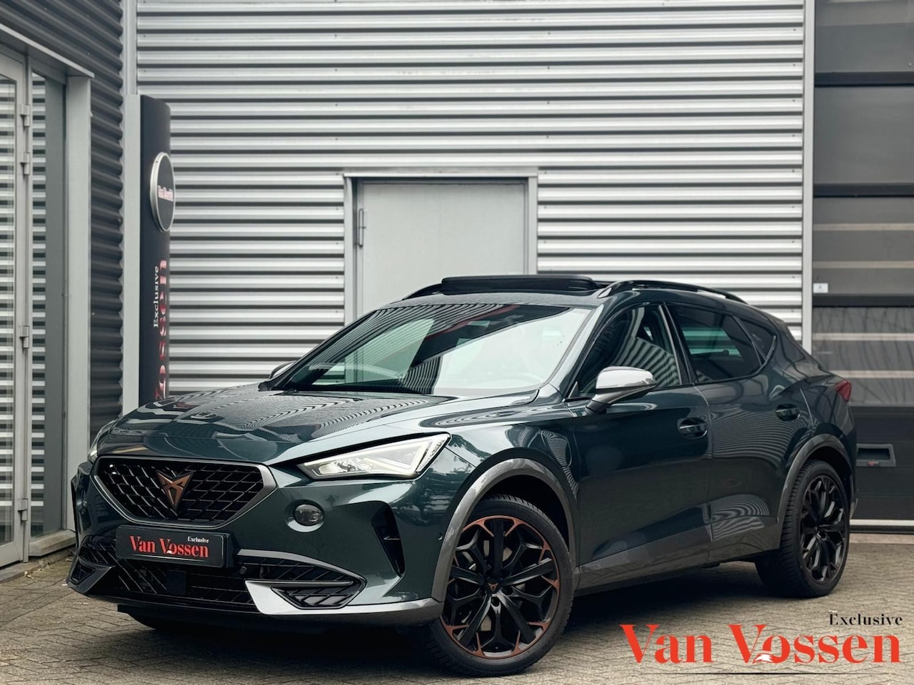 CUPRA Formentor - 1.4 e-Hybrid VZ Copper Edition 245PK|Pano|Memory|Camera|Sfeer|Carplay| - AutoWereld.nl