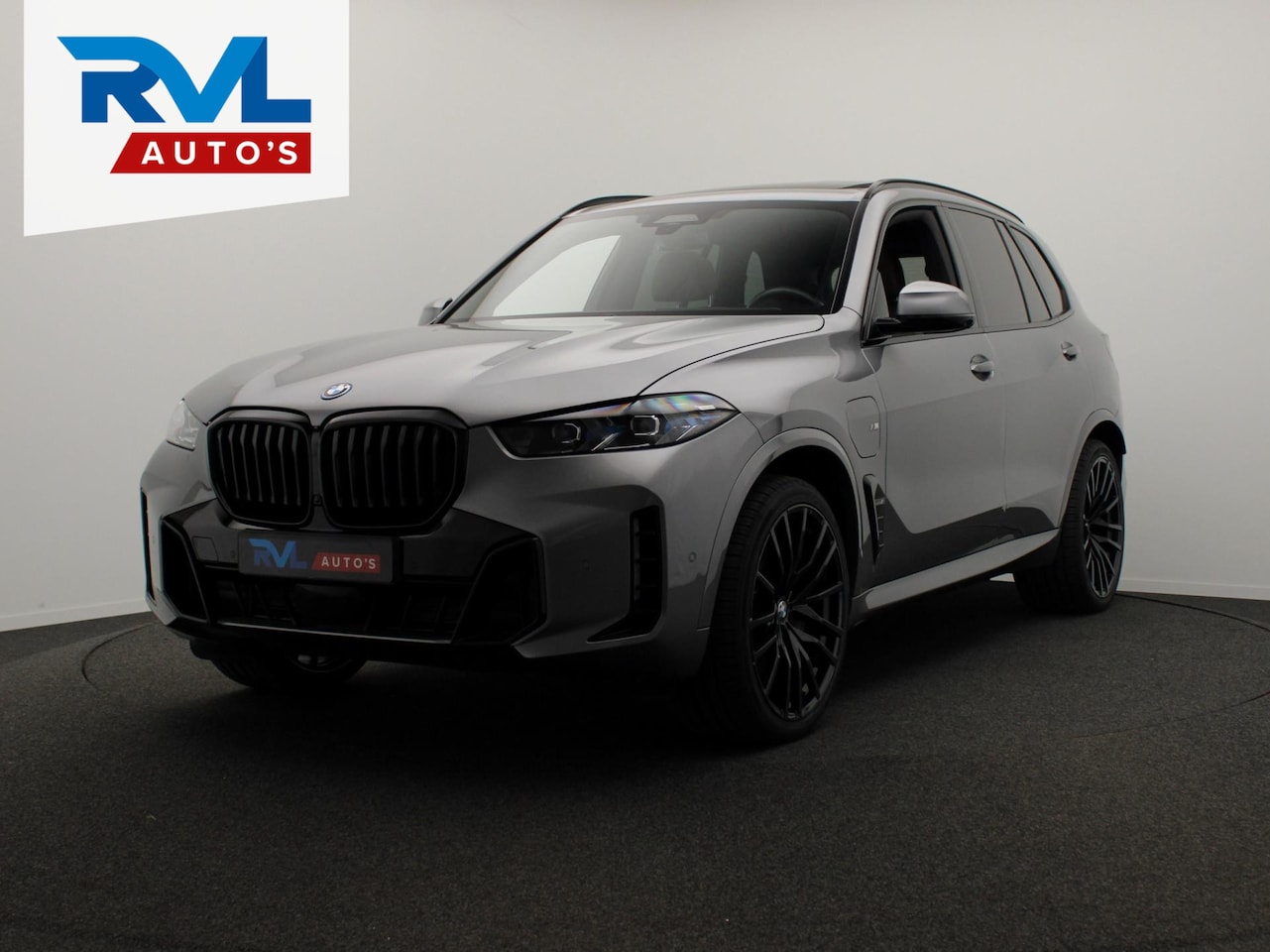 BMW X5 - XDrive50e M-Sport 22'' Pano/dak Head/up Harman/Kardon Comfort/stoel Trekhaak - AutoWereld.nl