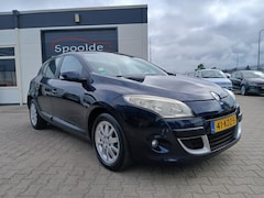 Renault Mégane - 1.6 Zeer nette auto/5-Deurs/Navi
