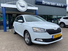 Skoda Fabia - 1.0 MPI 75pk Clever met Trekhaak, Stoelverwarming en Carplay