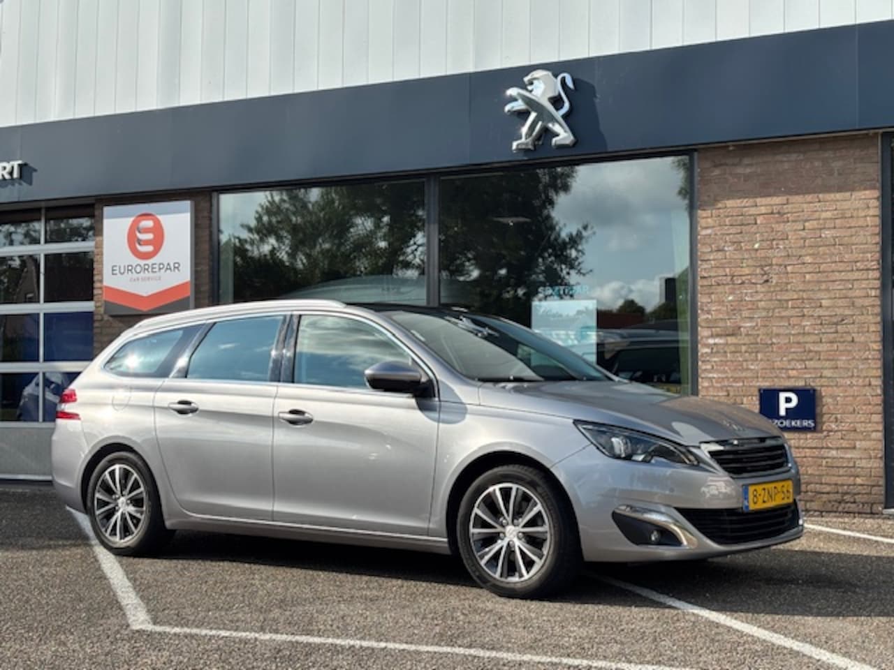 Peugeot 308 - ALLURE 1.2 PT-130pk (VOL) AUTOMAAT (EAT6) NAVIGATIE | WINTERSET | CLIMATE & CRUISE CONTROL - AutoWereld.nl