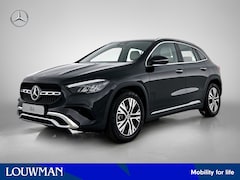 Mercedes-Benz GLA-Klasse - 180 Business Solution Luxury | Trekhaak | Parkeerpakket met achteruitrijcamera | Keyless-G