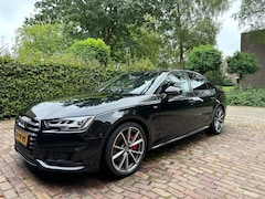 Audi A4 Limousine - 2.0 TFSI 252pk sport s-line black line