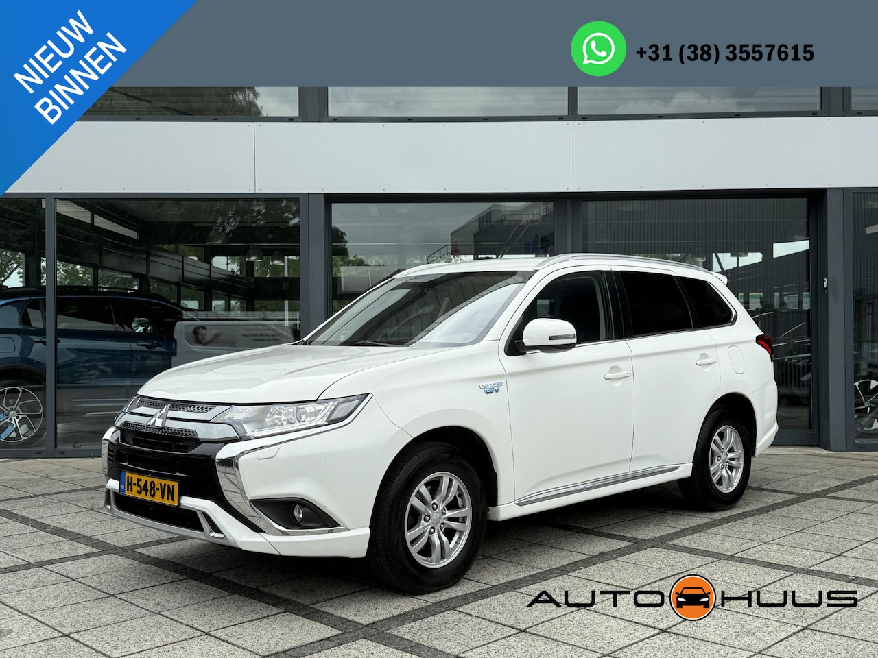 Mitsubishi Outlander - 2.4 PHEV Pure | Camera | Carplay | Stoelverwarming | - AutoWereld.nl