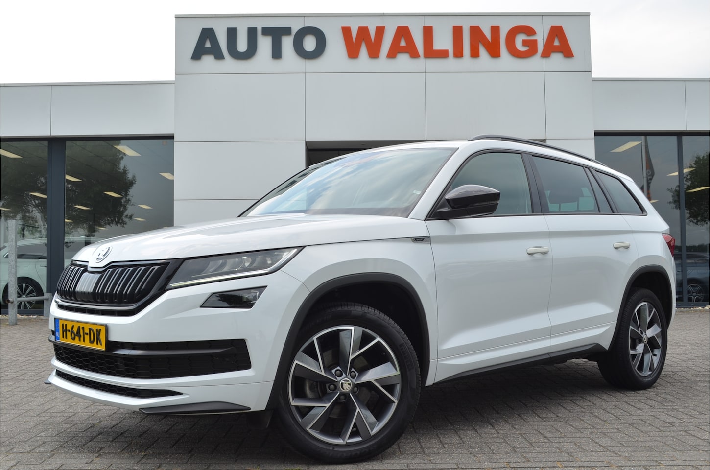 Skoda Kodiaq - 1.5 TSI Sportline Business Trekhaak wegklapbaar | Virtual cockpit | Carplay | a.Camera | S - AutoWereld.nl