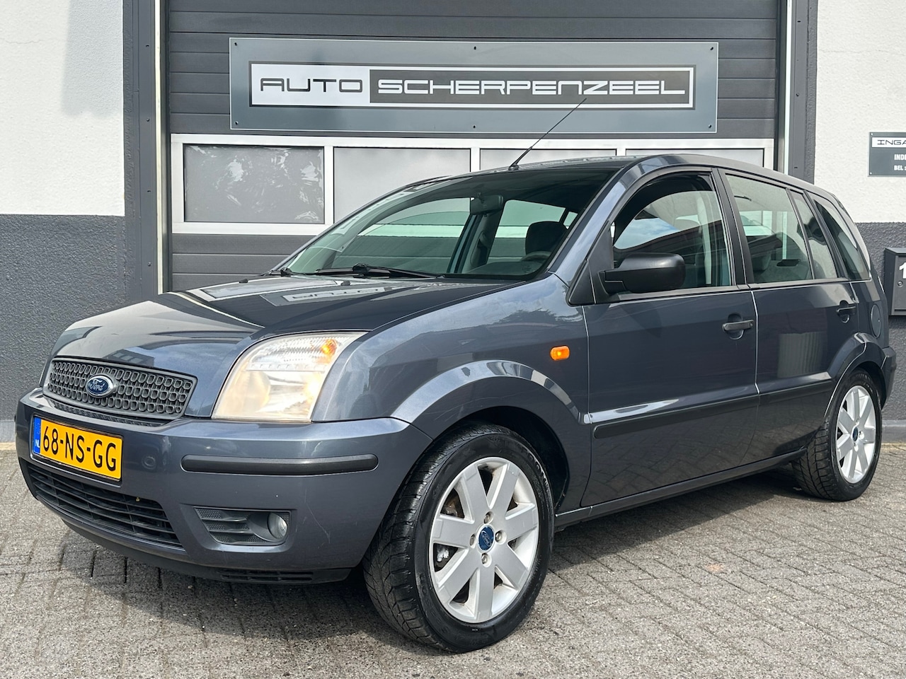 Ford Fusion - 1.6-16V Luxury | AIRCO | TREKHAAK | NAP | NL AUTO | - AutoWereld.nl