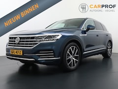 Volkswagen Touareg - 3.0 TSI Elegance Trekhaak | Pano | Camera | Navigatie|