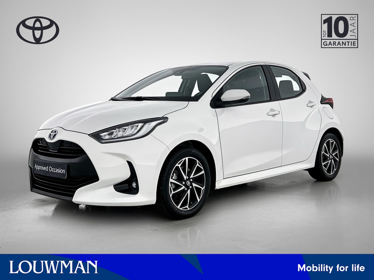 Toyota Yaris - 1.5 Hybrid Business Plus Limited | LM velgen | - AutoWereld.nl