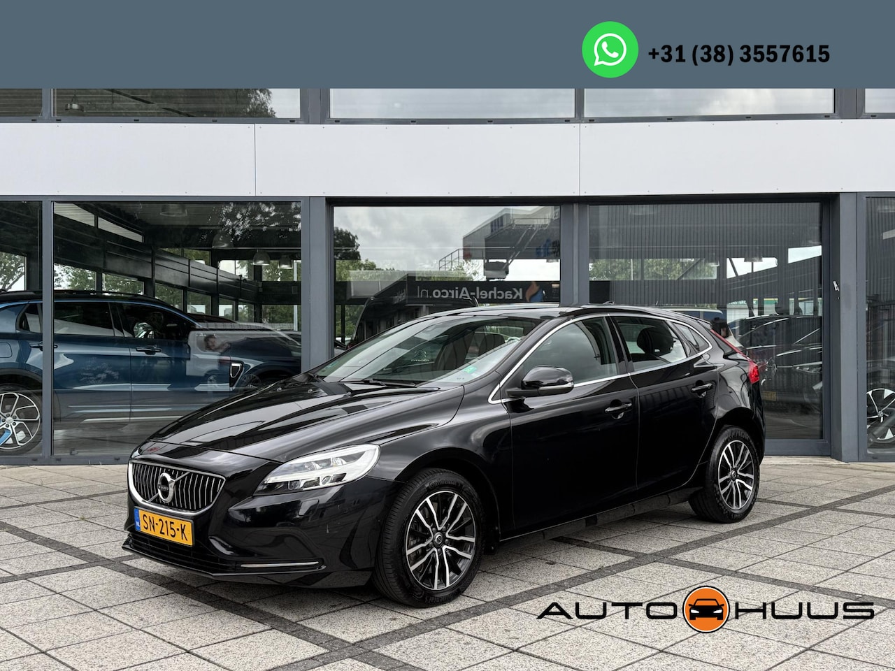 Volvo V40 - 2.0 D3 Nordic+ | Panorama | Memory | Camera | Trekhaak | - AutoWereld.nl