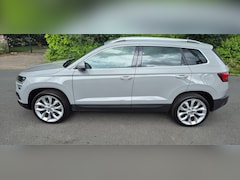 Skoda Karoq - 1.5 TSI ACT Sportline Automaat*stoel*stuur verw*cruise *navi