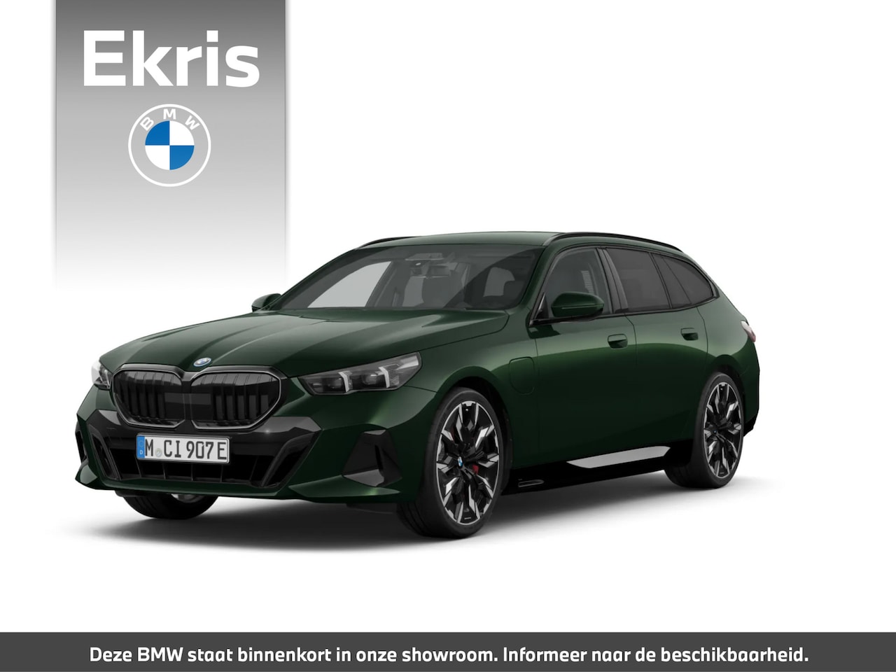 BMW 5-serie Touring - 550e xDrive M-Sportpakket Pro / Individual lak / Trekhaak / Panoramadak / Equipment Packag - AutoWereld.nl