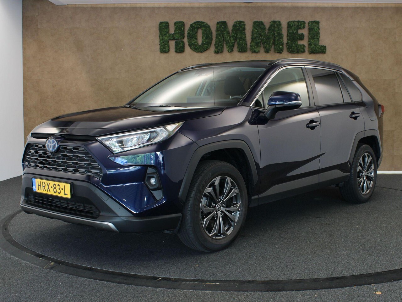 Toyota RAV4 - 2.5 Hybrid AWD Business Plus - NAVIGATIE FULL MAP - ADAPTIEVE CRUISE CONTROL - APPLE CARPL - AutoWereld.nl