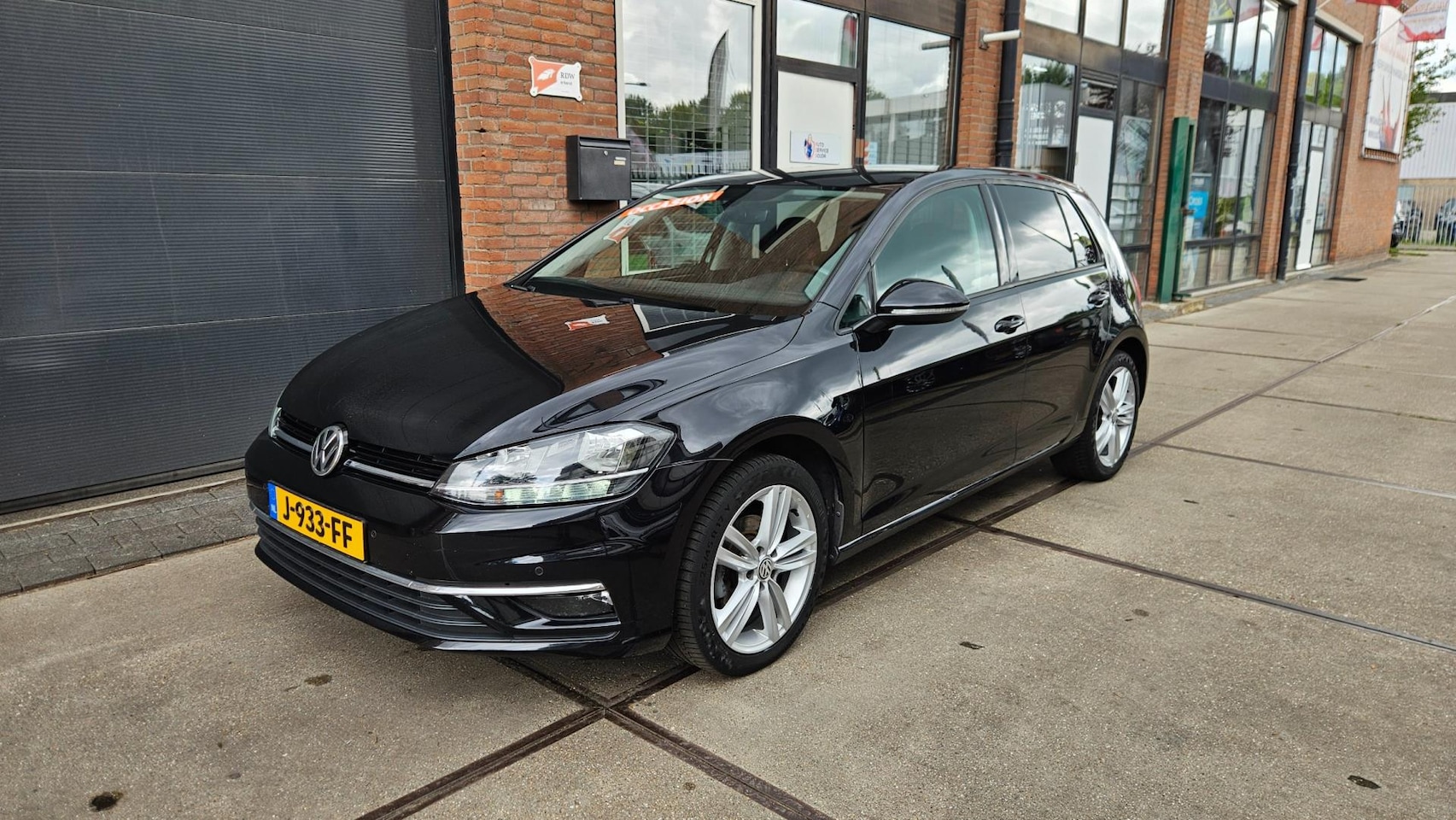 Volkswagen Golf - 1.0 TSI Comfortline 1.0 TSI Comfortline - AutoWereld.nl