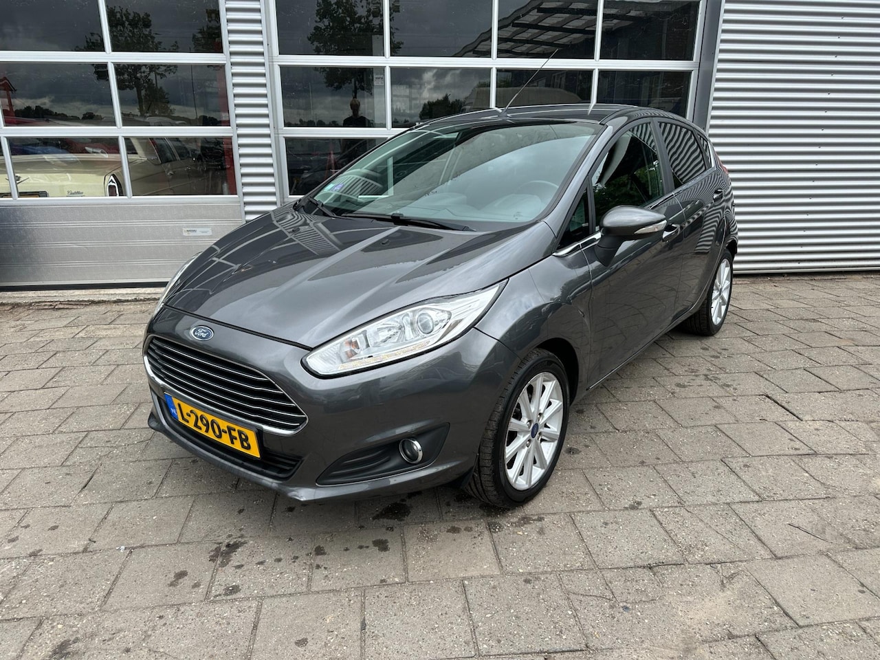 Ford Fiesta - 1.0 Titanium - Airco - Start/Stop - Cruise Control - Stuurwielbediening - Elektrische Spie - AutoWereld.nl