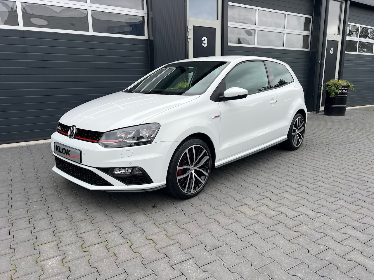 Volkswagen Polo - 1.8 TSI GTI 1.8 TSI GTI - AutoWereld.nl