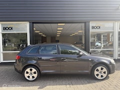 Audi A3 - 1.6 Attraction